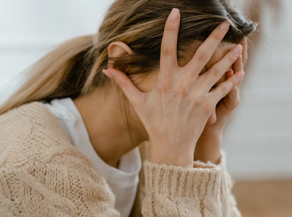 4. 誤って「嫡出否認の訴え」や「親子関係不存在確認の訴え」を提起する恐れがある