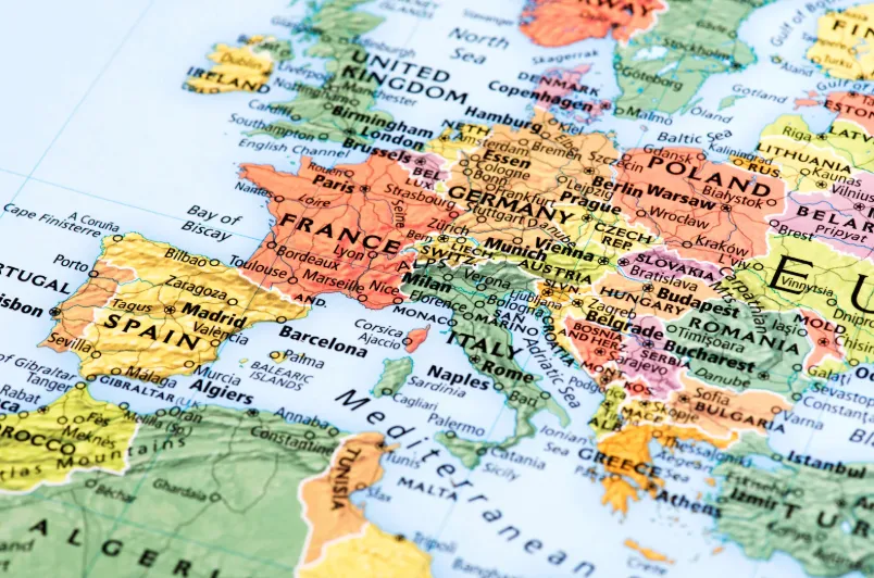 海外の事例との比較